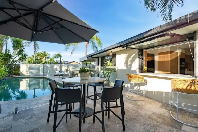 Sorrento Oasis - 5BR, Gym, Pool - Image 1