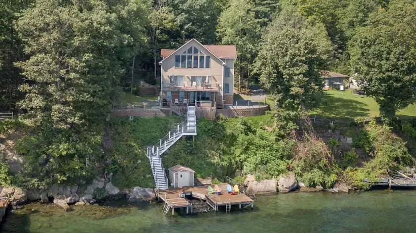 The Lily Pad: Absolutely Stunning Cayuga Lake House! - Image 1
