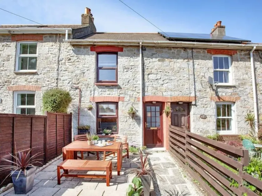 A beautiful 3 bedroom Cornish Cottage & wood stove - Image 1