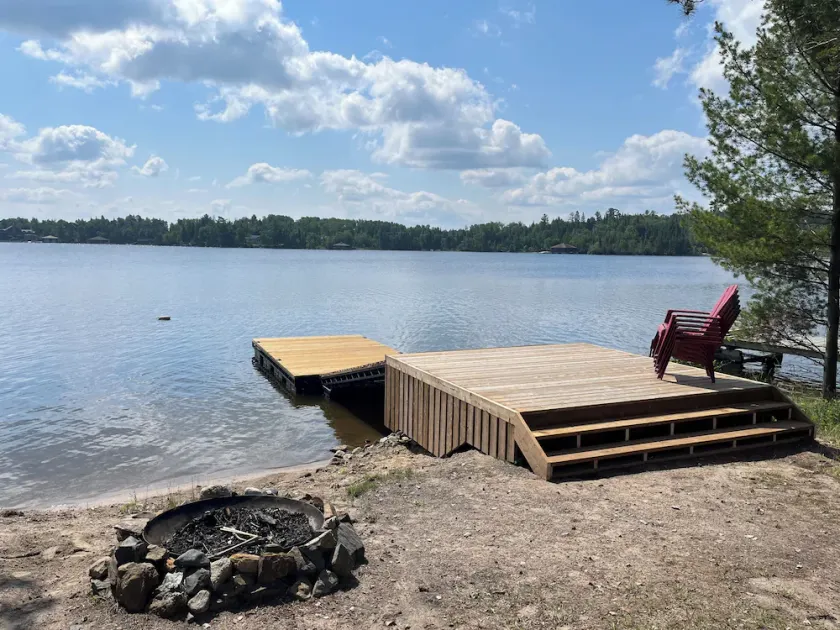 Sommerhus ved den eksklusive Rheault Bay ved Lake of the Woods, få minutter fra Kenora - Image 1