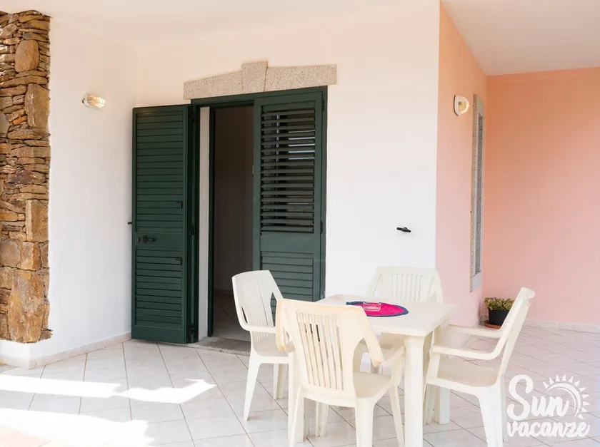 Maison de vacances 'Limpiddu 6' avec vue sur les montagnes, jardin commun et balcon - Image 1