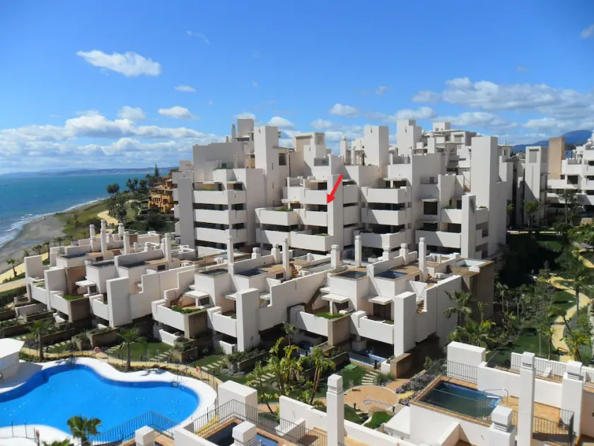 Bahia Beach Front Apartment - Près de Marbella - WiFi gratuit - Image 1