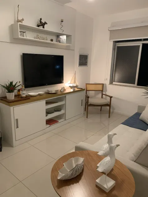 I'm renting a beautiful 2-bedroom apartment one block from Forte beach. - Image 1