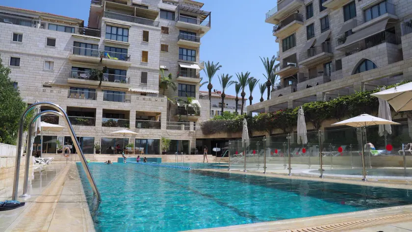 Andromeda Hill Deluxe 1 bedroom Apartment and SPA- Old Jaffa Tel-Aviv - Image 1