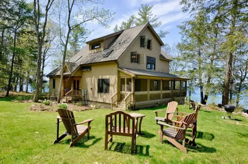Private Island Retreat w/ views of Singer Castle - Image 1