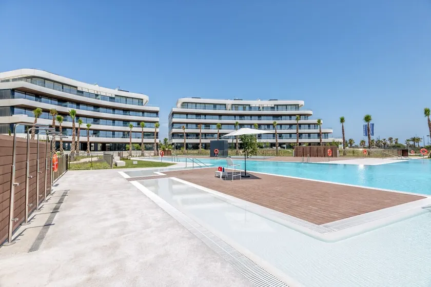 Sana | Beachfront - pool - gym - terrace - Image 1