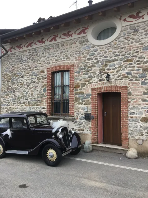 INCANTEVOLE APPARTAMENTO LA SACRESTIA RICAVATO SUL RETRO DI UNA CHIESA  - Image 1