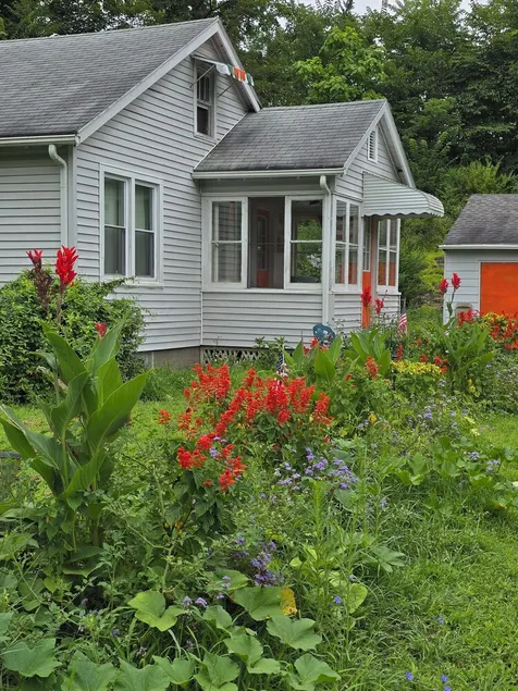  Cute home in Kerhonkson NY.  This home is minutes to many popular destinations  - Image 1