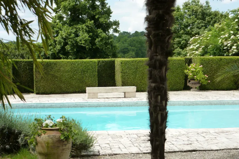 Ferme exquise et piscine chauffée - Image 1