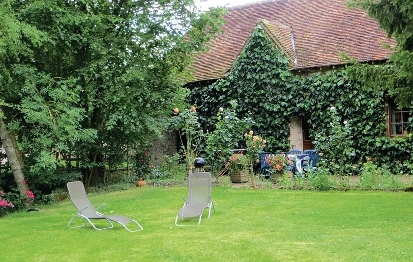Gorgeous Home In Vernie With Wifi - Image 1