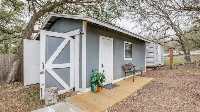 Artistic Alamo Studio - Image 1