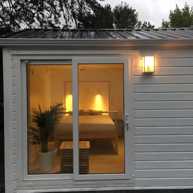 Dunmore East Glamping Cabins - Image 1