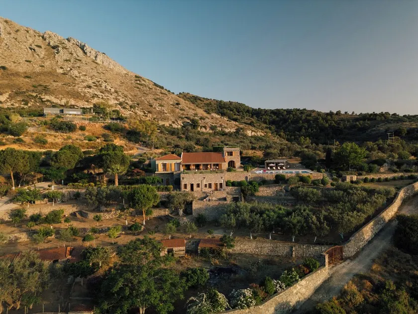 Villa privée Terra Casa sur l'île d'Égine - Image 1