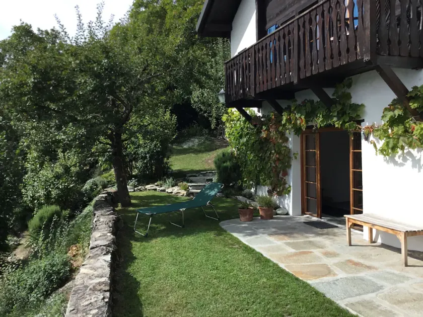 Roligt, stilfuldt Valais hus med spektakulær udsigt - Image 1