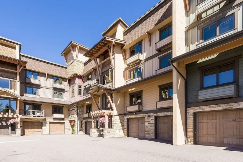Phoenix 118A - 3 Br Condo - Image 1
