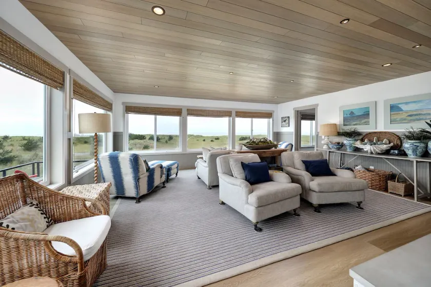 Oceanfront-Nicest on the Beach! Full late 2025 Renovation!! - Image 1