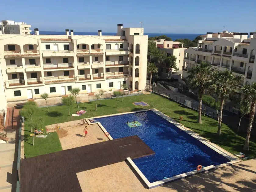 COMPLEXE D'APPARTEMENTS AVEC ACCÈS DIRECT À LA PLAGE - Image 1
