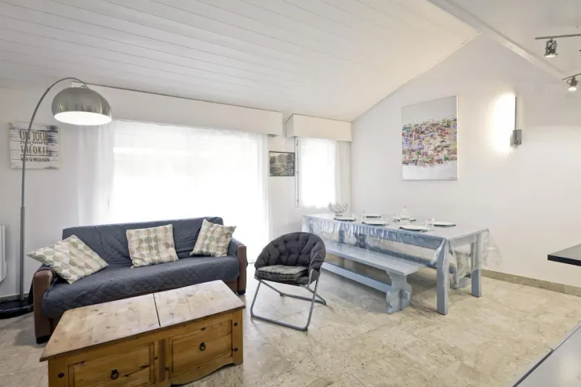 200m from ski lifts, 4th floor, view village, balcony, tv, ski locker, 70m², Brides Les Bains - Image 1