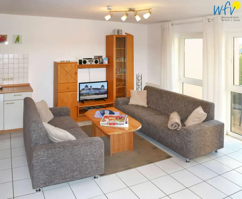 \"Family-friendly vacation apartment in the Binz resort—relaxation guaranteed!\" - Image 1
