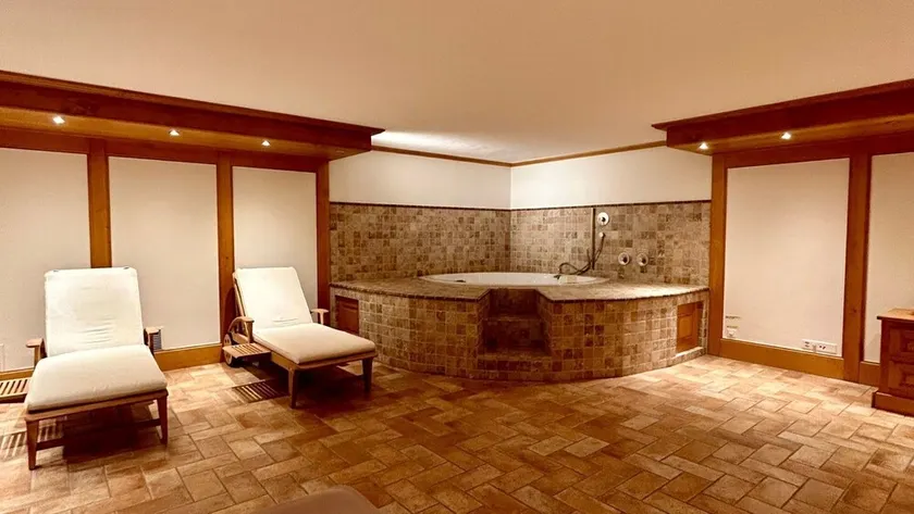 Spa Chalet in Ground Floor Cozy Duplex - Image 1