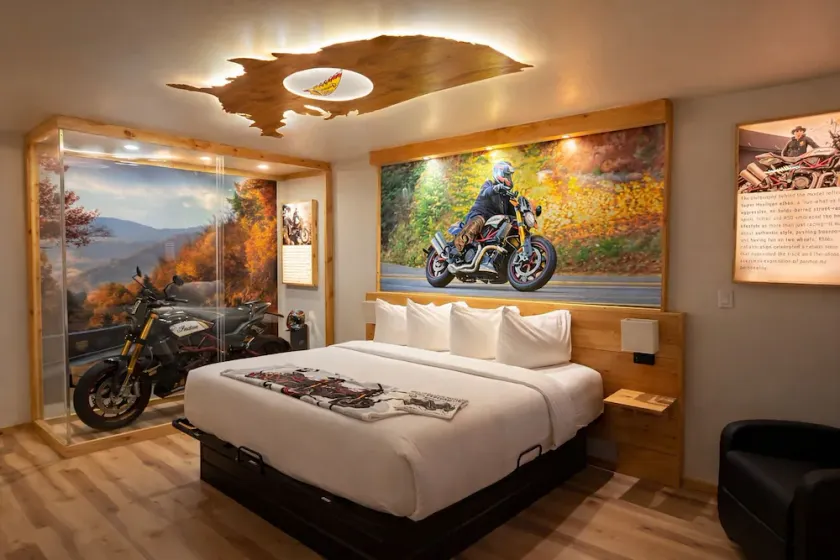 Motorcycle Inn - Image 1