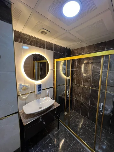 inDİANA HOTEL - Image 1