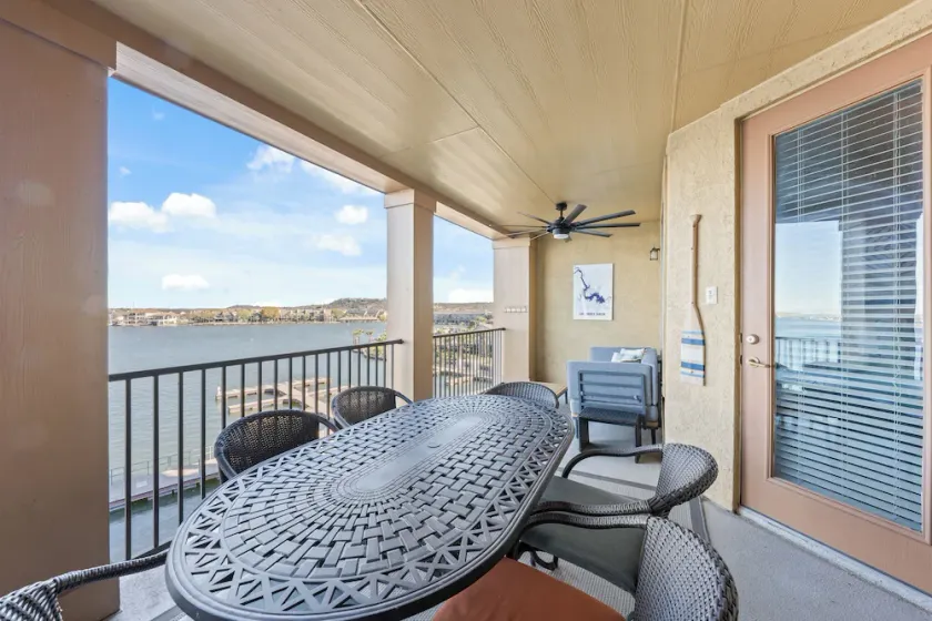 Atemberaubende Sonnenaufgangsansichten über den Lake LBJ - Luxus 3-Zimmer Wasserfront Wohnung - Image 1