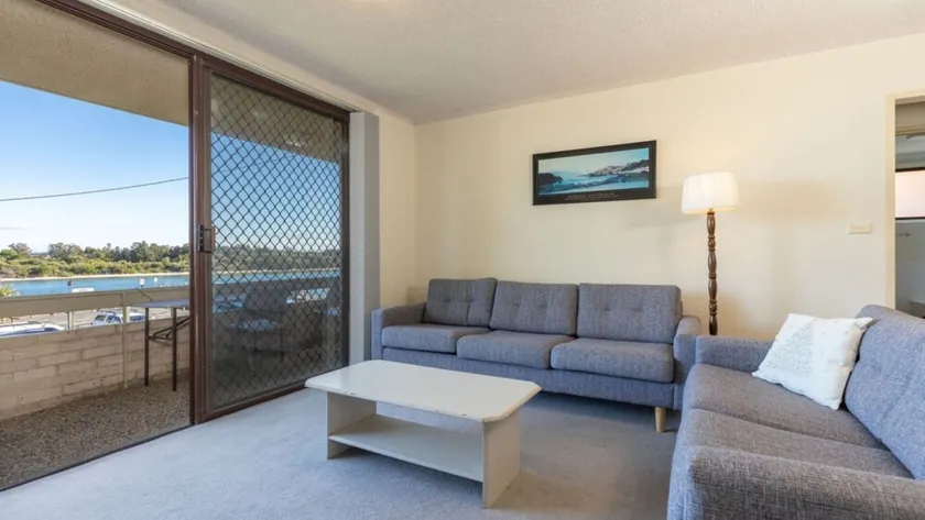 Lakeshore Lodge 2 - Image 1