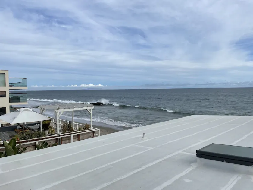 Ultra Premium Malibu Road Beach House with AC PRIVATE BEACH - Image 1