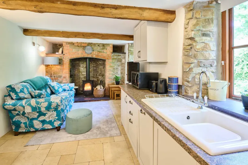 Host & Stay - Dipple Farm Cottage - Image 1