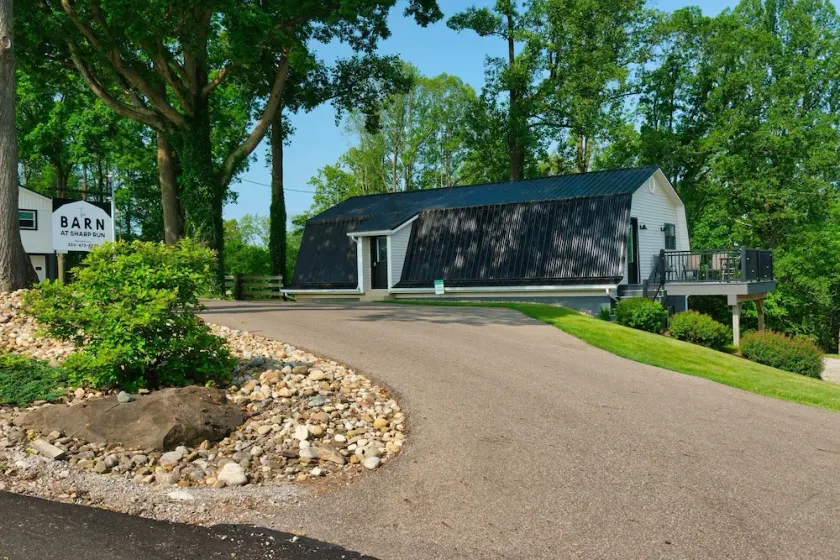 The Barn at Sharp Run-Modern Barn in the heart of Amish Country - Image 1