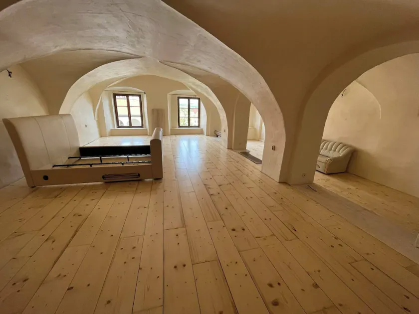 Spillenberg Bridal Suite - Image 1