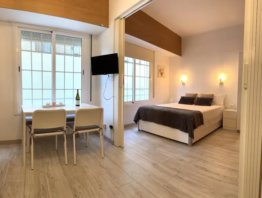 - Komfortable Wohnung in der Nähe von Strand - Image 1