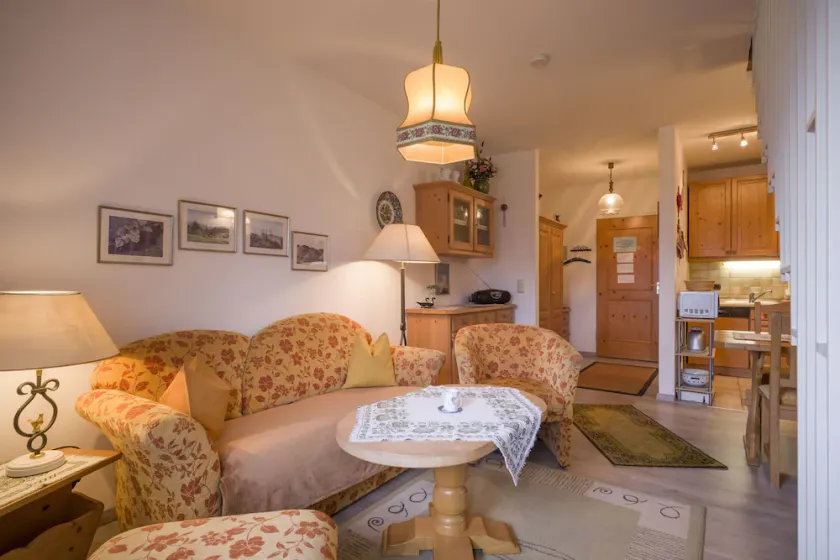 2-room maisonette apartment with balcony - Image 1