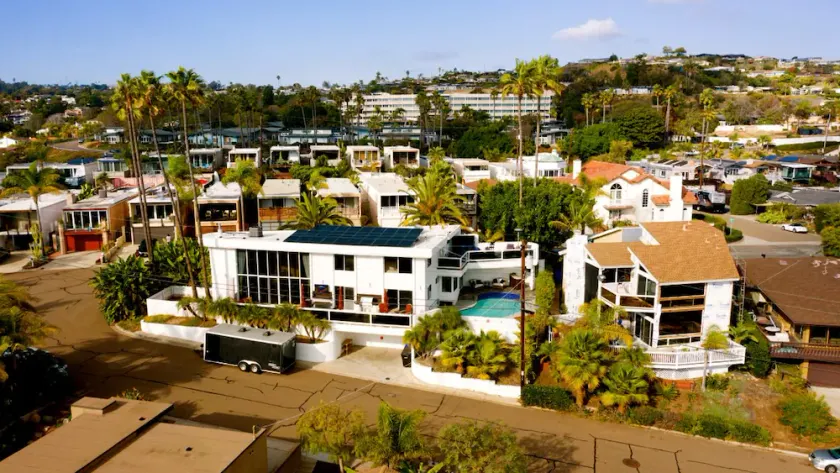 Vues panoramiques incroyables - Piscine, jacuzzi, terrasses, paradis en plein air! - Voir la vidéo - Image 1