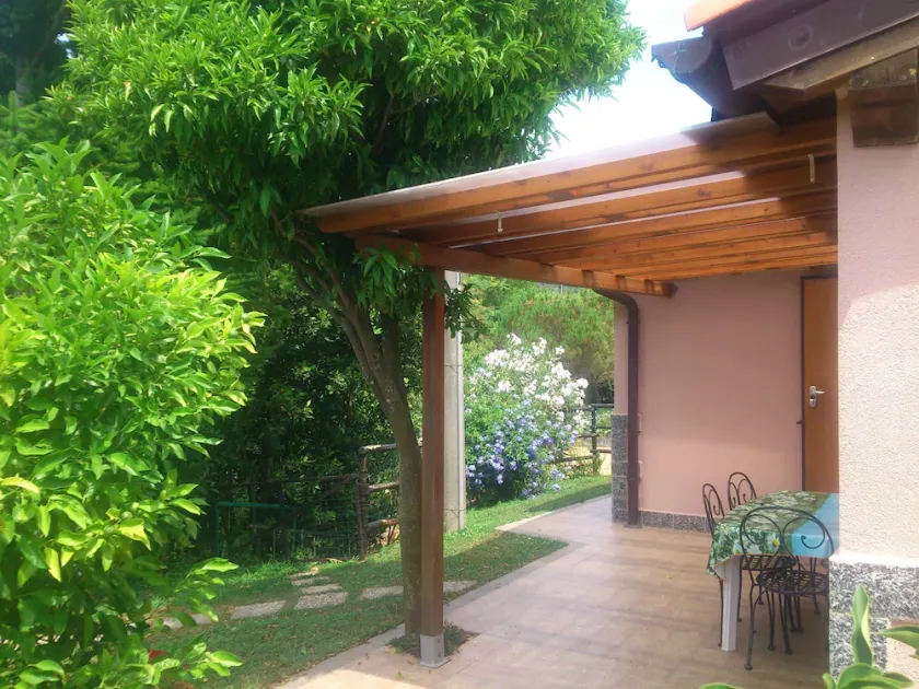 CHALET CON JARDÍN A 400 m del mar, en Deiva Marina, cerca de las 5 Terre - Image 1