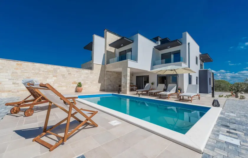 Bellissima casa con 4 camere da letto a. - Image 1