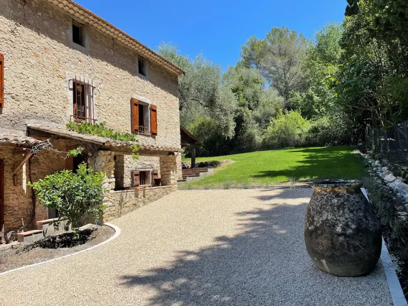 Mas du 19eme 4 double rooms and 6-bed dormitory - Image 1