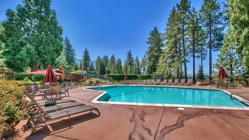 Lake Village Town Home - Image 1
