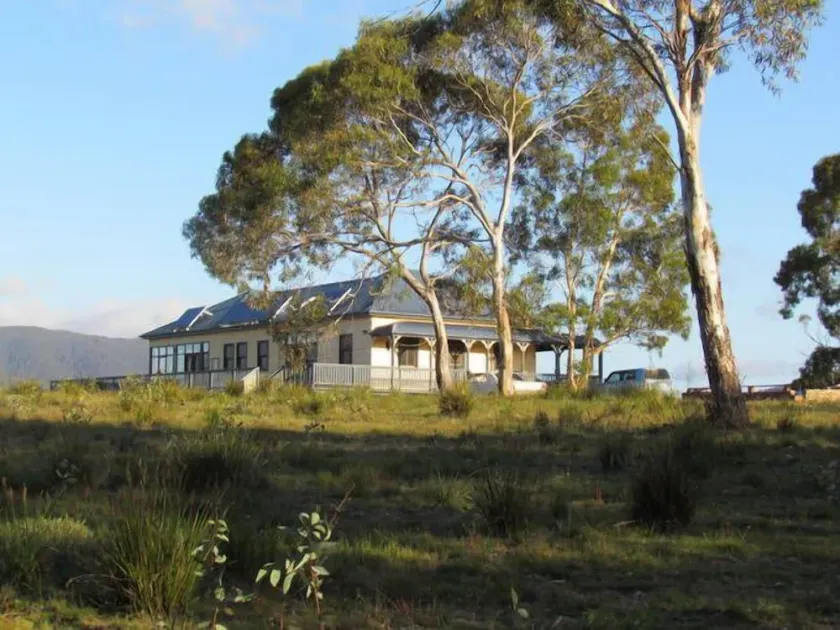 Half Moon Retreat Braidwood - Image 1