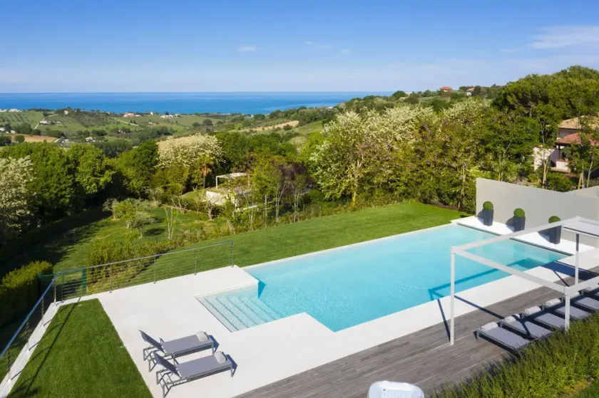 Villa Castelletto - Six Bedroom Villa, Sleeps 14 - Image 1