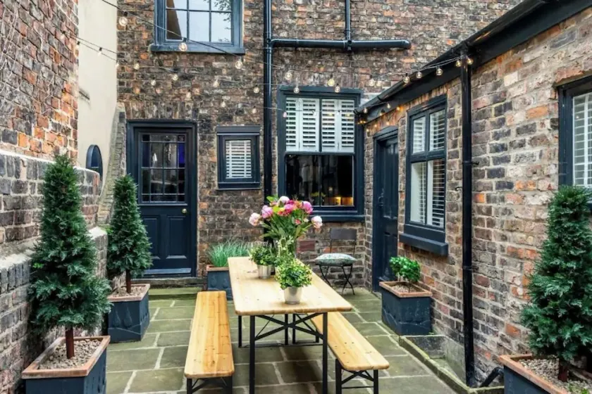 Stunning York townhouse on TV best holiday home - Image 1
