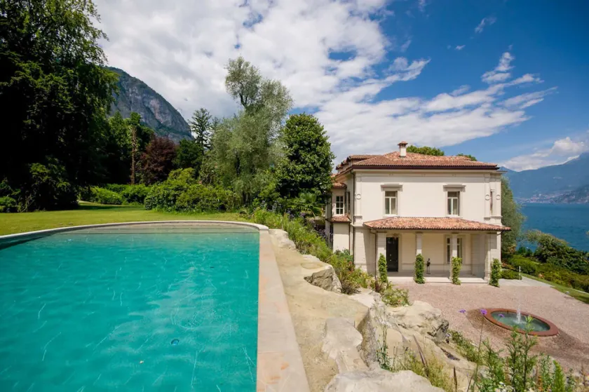 Large Lake Como Villa with 7 + Bedrooms - Image 1