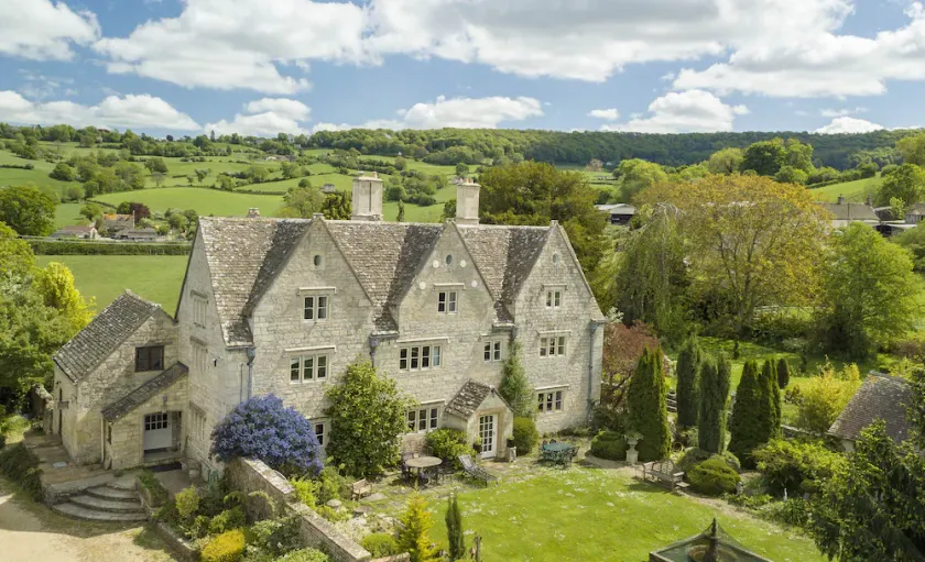 Stunning 16th Century Grade II Listed Farmhouse - Image 1