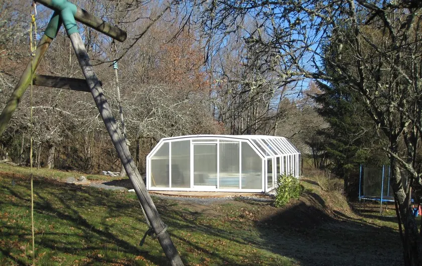 Charmigt hus och caratctere, inomhuspool. - Image 1
