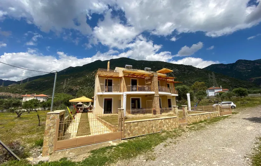 Apartamento frente a la playa en Nafpaktos con. - Image 1