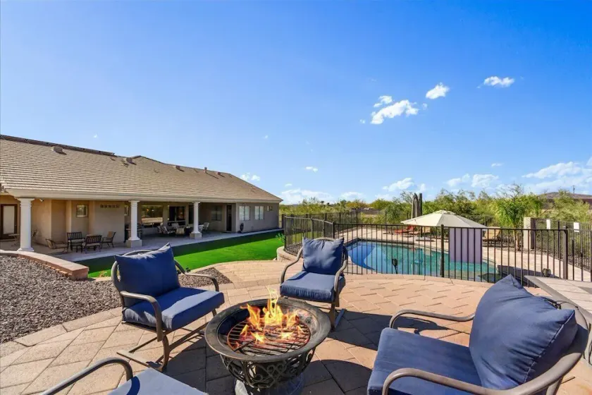 Phoenix / scottsdale Resort Style Executive Home On 1. 25 Acres Of Sonoran Desert - Image 1
