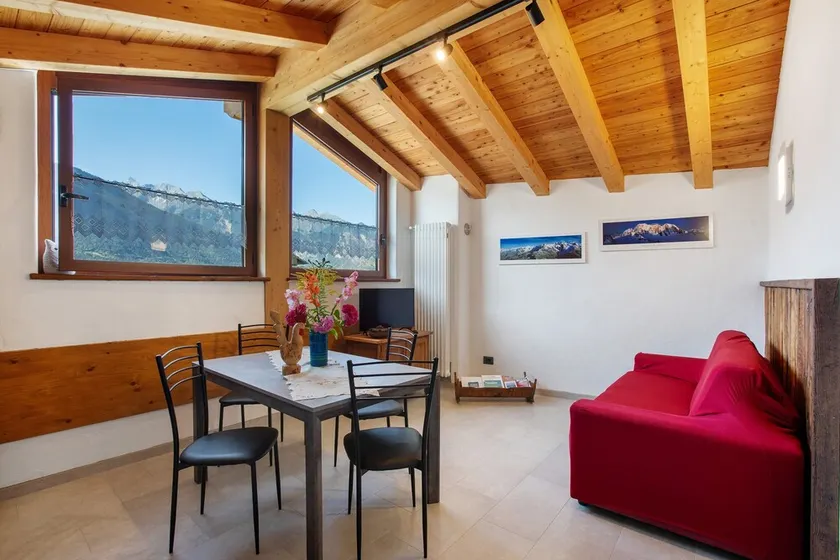 Apartamento 'Appartamento 1' con vistas a la montaña y Wi-Fi - Image 1