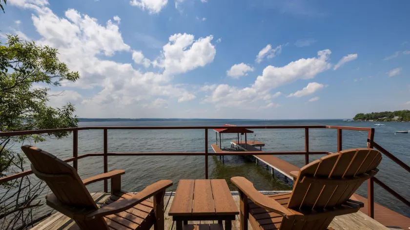 Seneca Lake Effect: \"La experiencia de lujo lago vida\" - Image 1
