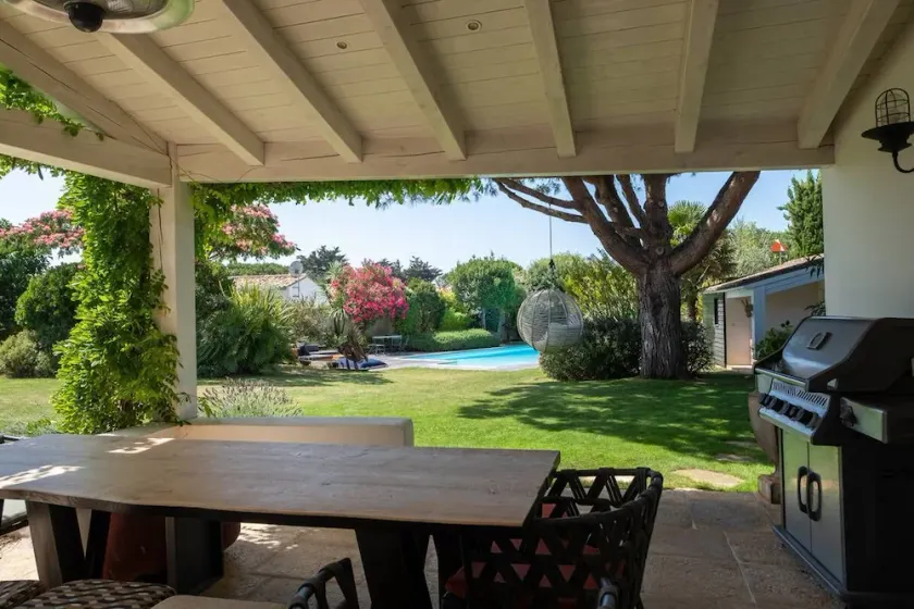Dunes - House gallery in a beautiful 1200sq mt garden - Image 1